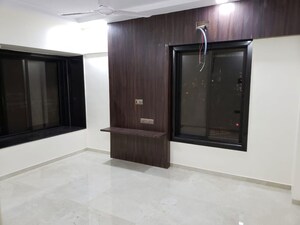 Room in 2 BHK Apartment at Wellington Apartment, Andheri West – for Rent