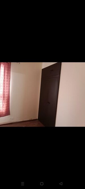 Room in 2.5 BHK Apartment at 3C Lotus Boulevard, Sector 100 – for Rent