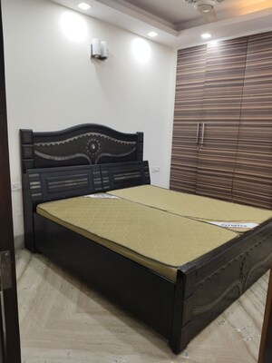 Bedroom in 3 BHK Apartment at Shivalik Colony – for Rent