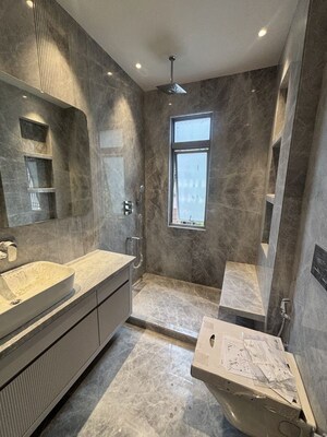 Attached Bathroom in 3 BHK Builder Floor at Safdarjung Enclave – for Sale