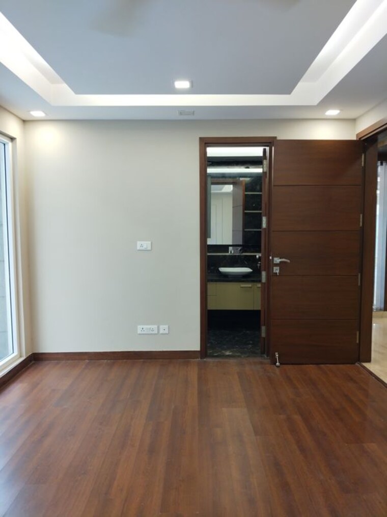 Room, defence colony 3 Bedroom 3100 Sq.Ft. Apartment In Defence Colony Delhi 10790477