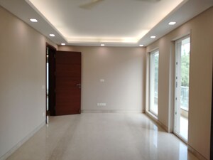 Room in 3 BHK Apartment at Defence Colony – for Rent