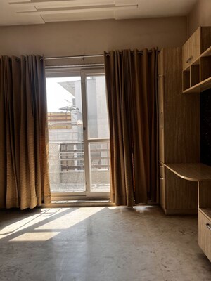 Room in 3 BHK Apartment at Elan Nirvana, Sector 50 – for Rent