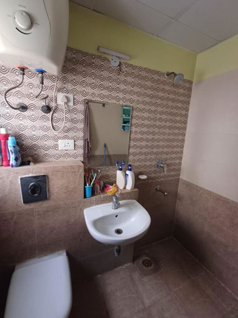 Team Area, sam-palm-olympia-phase-ii 3 Bedroom 1317 Sq.Ft. Apartment In Sector 16c Greater Noida Greater Noida 10790484