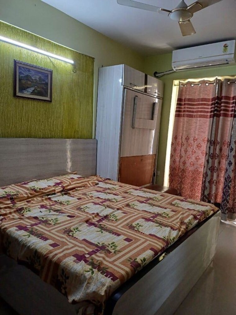 Bedroom, sam-palm-olympia-phase-ii 3 Bedroom 1317 Sq.Ft. Apartment In Sector 16c Greater Noida Greater Noida 10790484