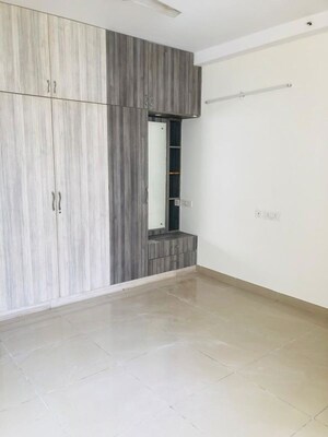 Room in 3 BHK Apartment at Mantri Webcity, Hennur Road – for Rent