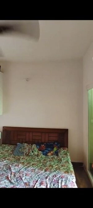 Room in 2 BHK Apartment at Migsun Twiinz, Eta Ii Greater Noida – for Rent