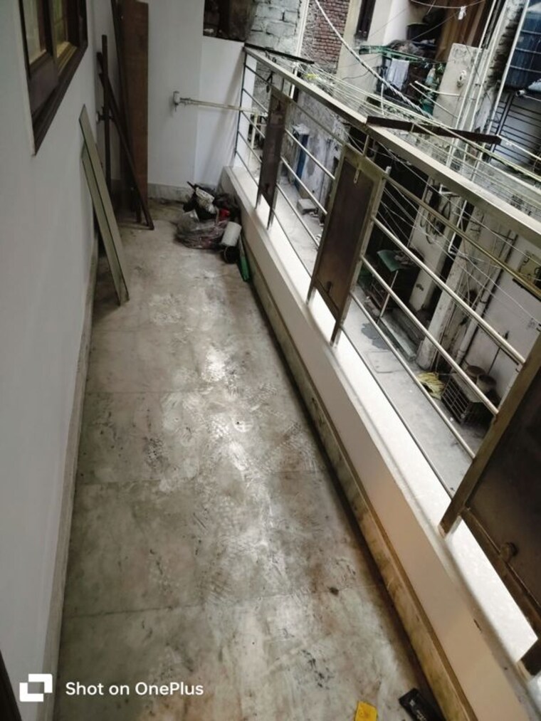 Balcony, khirki extension 3 Bedroom 1000 Sq.Ft. Apartment In Khirki Extension Delhi 10790531