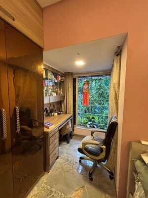 Furnished Amenities in 2 BHK Apartment at Mayur CHS, Dadar West – for Rent