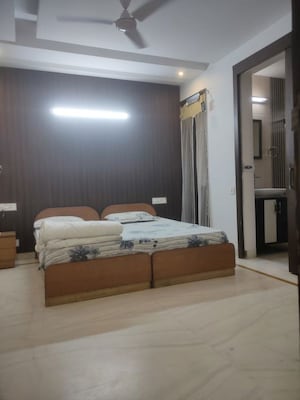 Bedroom in 3 BHK Apartment at Saket – for Rent