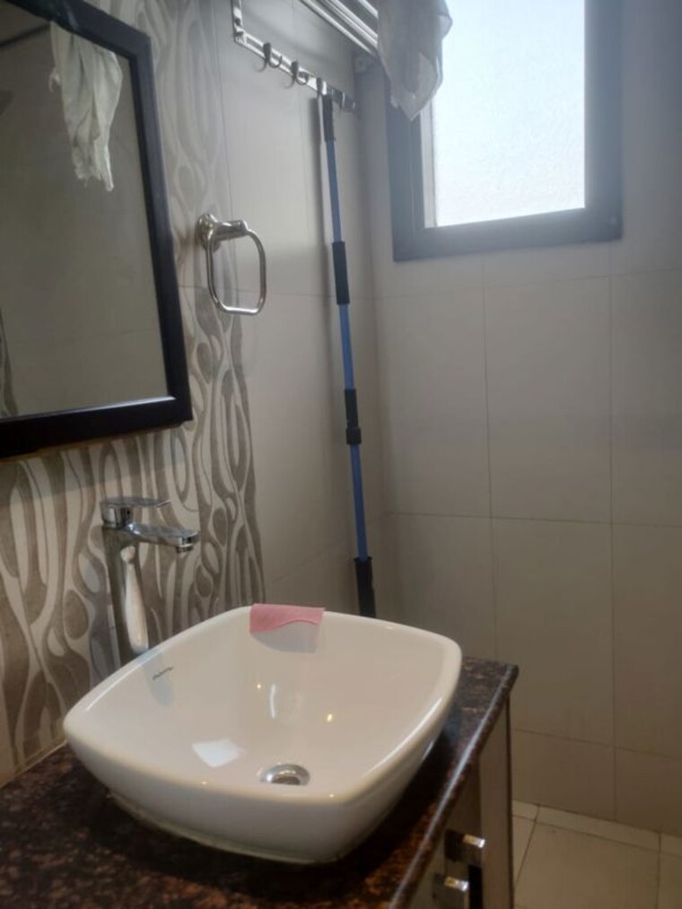 Bathroom, saket 3 Bedroom 1250 Sq.Ft. Apartment In Saket Delhi 10790543