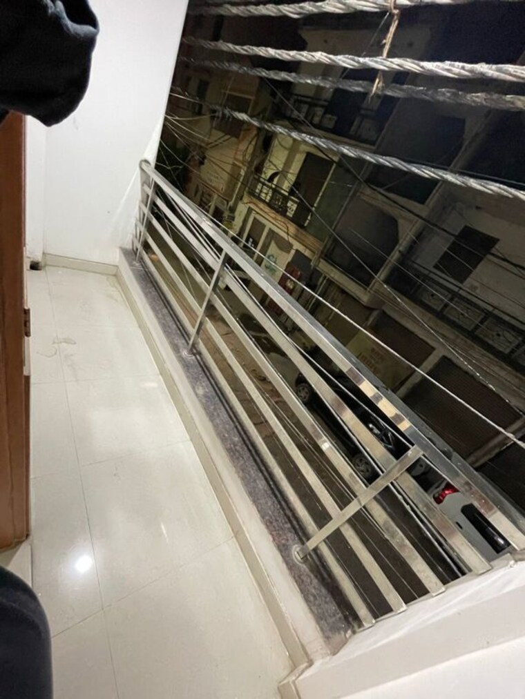 Balcony, panchsheel vihar 1 Bedroom 500 Sq.Ft. Apartment In Panchsheel Vihar Delhi 10790552