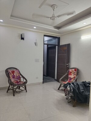 Room in 2 BHK Apartment at Panchsheel Vihar – for Rent
