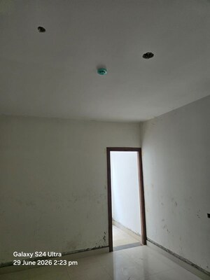 Room in 2 BHK Apartment at SMR Vinay Iconia Hyderabad, Kondapur – for Sale
