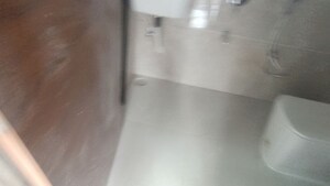 Room in 1 BHK Builder Floor at Kondapur – for Rent