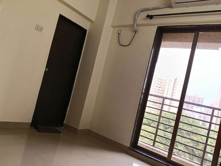 Room, rajaram-sukur-enclave-d-wing 1 Bedroom 420 Sq.Ft. Apartment In Ghodbunder Road Thane 10790619