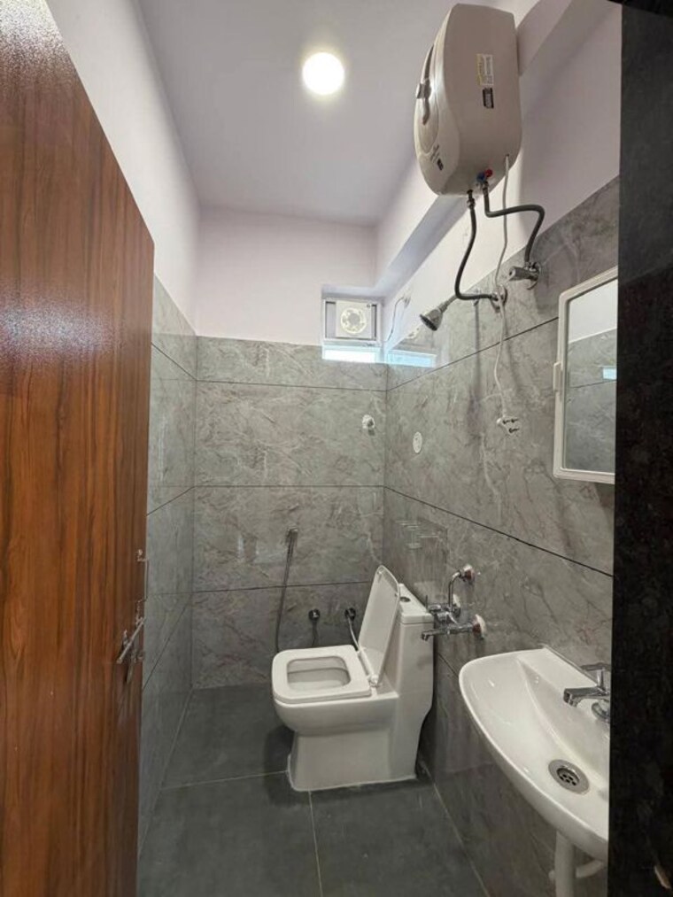 Bathroom, sree-nilayam-kondapur 1 Bedroom 690 Sq.Ft. Apartment In Kondapur Hyderabad 10790642