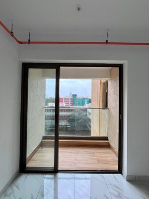 Room in 2 BHK Apartment at Raymond Ten X Habitat, Pokhran Road No Two – for Rent