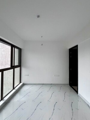 Room in 2 BHK Apartment at Raymond Ten X Habitat, Pokhran Road No Two – for Rent
