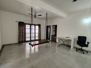 Room in 4 BHK Apartment at Bloomfield Ecstasy, Gopanpally – for Rent