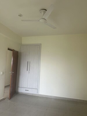 Room in 3 BHK Apartment at Nimbus The Golden Palm, Sector 168 – for Rent