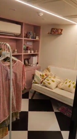   Showroom at Hubtown The Premiere, Andheri West – for Rent