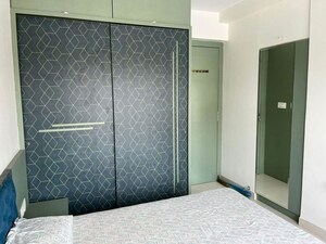 Room in 2.5 BHK Apartment at Arkade Earth, Kanjurmarg East – for Rent