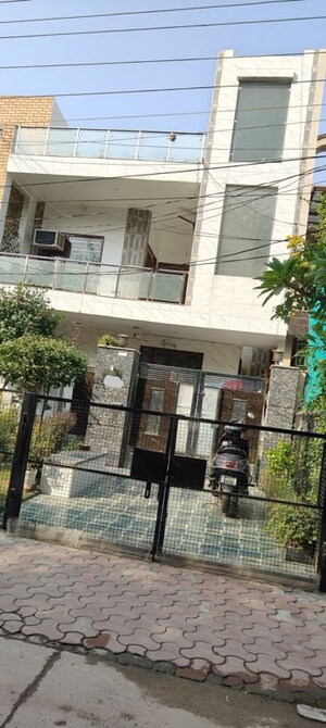 2 BHK Independent House For Sale in Sector 7