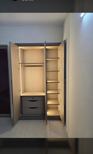 Room in 3 BHK Apartment at Ashiana Amarah, Sector 93 – for Rent