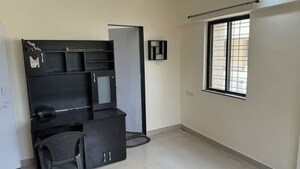 Room in 2 BHK Apartment at Dhanori – for Rent