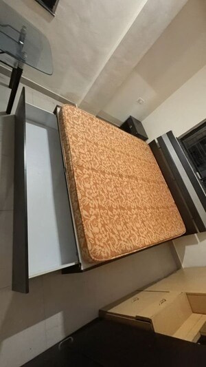 Room in 2 BHK Apartment at Dhanori – for Rent