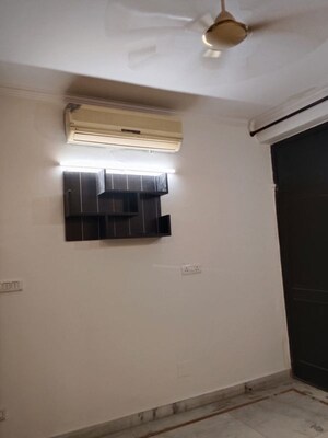 Furnished Amenities in 3 BHK Builder Floor at Uppal Southend, Sector 49 – for Rent