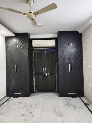 Furnished Amenities in 3 BHK Builder Floor at Uppal Southend, Sector 49 – for Rent
