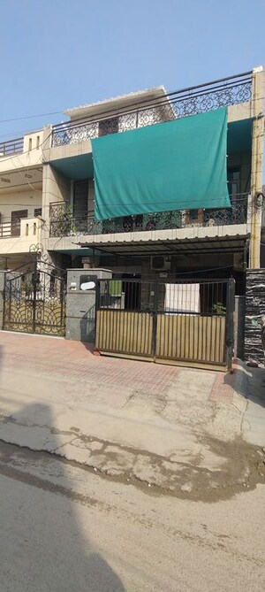 2 BHK Independent House For Sale in Sector 8