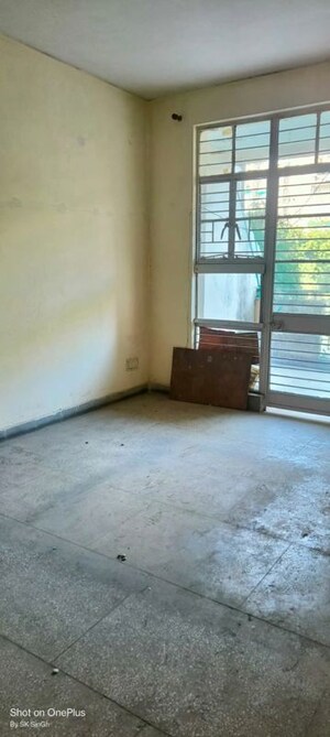 Room in 3 BHK Apartment at Dwarka – for Rent