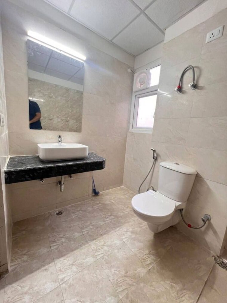 Bathroom, paramount-emotions 3 Bedroom 1160 Sq.Ft. Apartment In Sector 1 Greater Noida Greater Noida 10790018