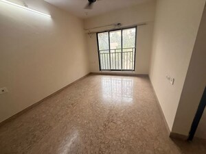 Room in 3 BHK Apartment at Laxmi Raajvilas, Goregaon West – for Sale