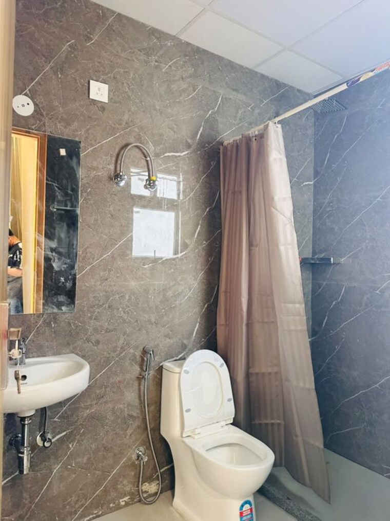 Bathroom, dosti-eastern-bay 2 Bedroom 666 Sq.Ft. Apartment In Wadala Mumbai 10790867