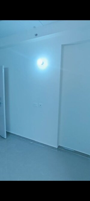 Room in 3 BHK Apartment at Conscient Habitat 102, Sector 102 – for Rent