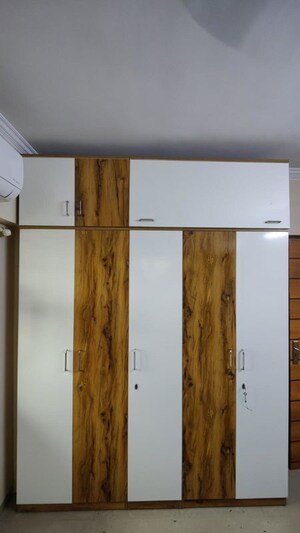 Bedroom in 2 BHK Apartment at Aster CHS, Santacruz East – for Sale