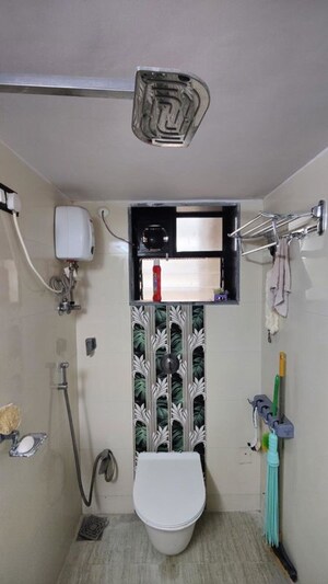 Furnished Amenities in 2 BHK Apartment at Aster CHS, Santacruz East – for Sale