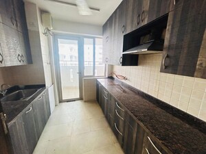 Kitchen in 3.5 BHK Apartment at Parsvnath Exotica, Sector 53 – for Rent