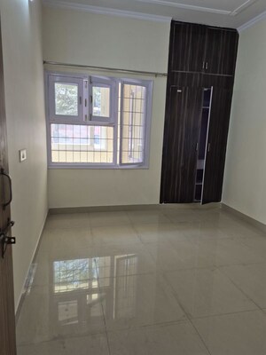 2.5 BHK Apartment For Rent in Mayur Vihar