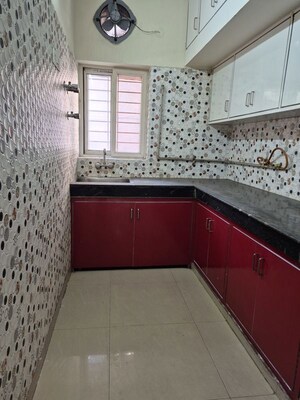Kitchen in 2.5 BHK Apartment at Mayur Vihar – for Rent