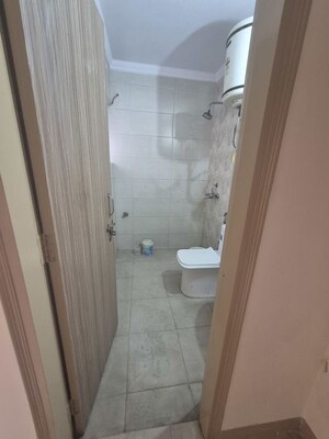 Bathroom in 2.5 BHK Apartment at Mayur Vihar – for Rent