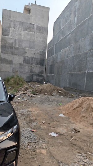  Plot For Sale in Avantika Colony