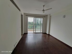 Room in 4 BHK Apartment at Abw La Lagune, Sector 54 – for Rent