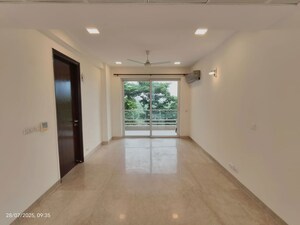 Room in 4 BHK Apartment at Abw La Lagune, Sector 54 – for Rent