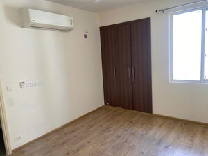 Room in 4 BHK Apartment at BPTP Park Prime, Sector 66 – for Rent