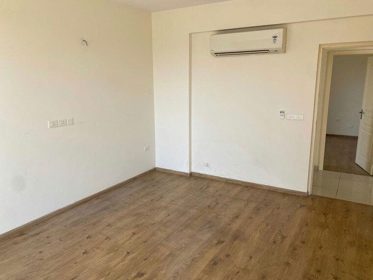 Room, bptp-park-prime 4 Bedroom 2062 Sq.Ft. Apartment In Sector 66 Gurgaon 10790946